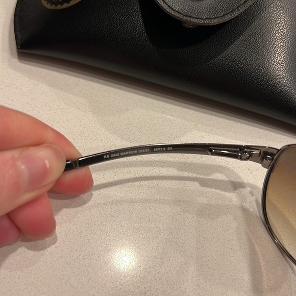 Rayban Men’s Sunglasses - Picture 7 of 10